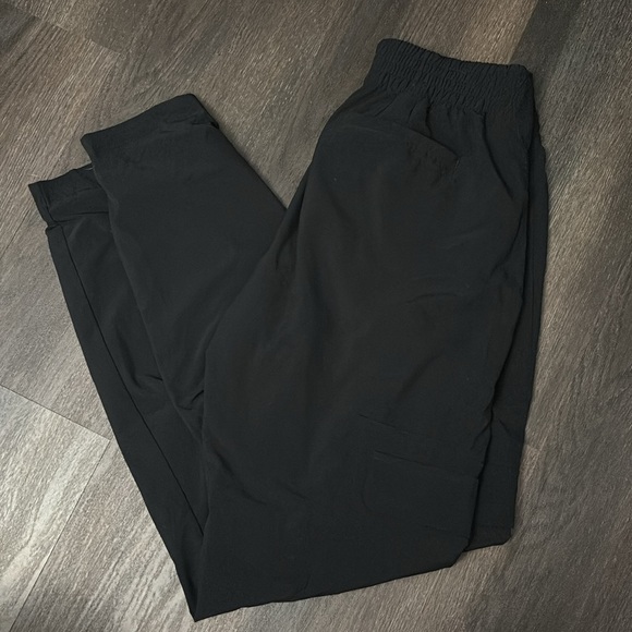 Athleta athletic cargo pants - Picture 2 of 2
